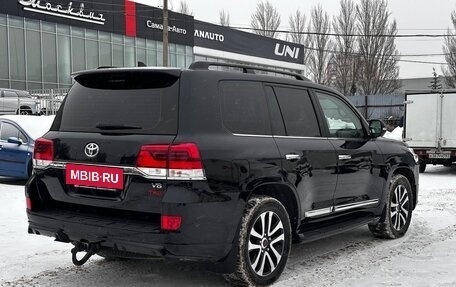 Toyota Land Cruiser 200, 2019 год, 7 350 000 рублей, 6 фотография