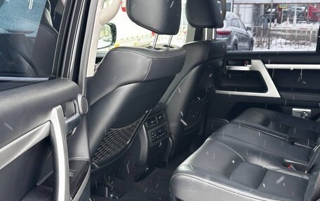 Toyota Land Cruiser 200, 2019 год, 7 350 000 рублей, 30 фотография