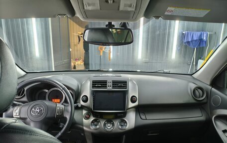 Toyota RAV4, 2011 год, 1 998 000 рублей, 20 фотография