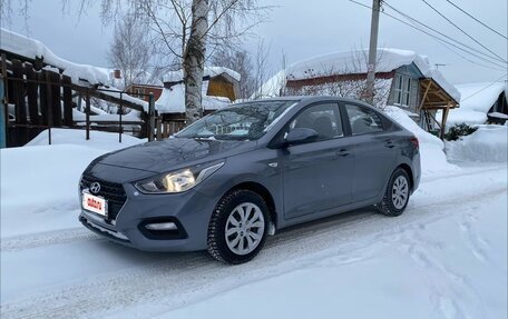 Hyundai Solaris II рестайлинг, 2018 год, 1 180 000 рублей, 2 фотография