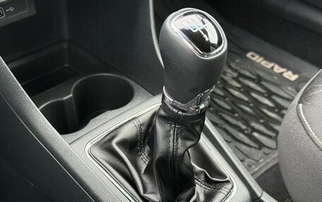 Skoda Rapid I, 2018 год, 1 050 000 рублей, 18 фотография