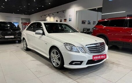 Mercedes-Benz E-Класс, 2010 год, 1 499 000 рублей, 3 фотография