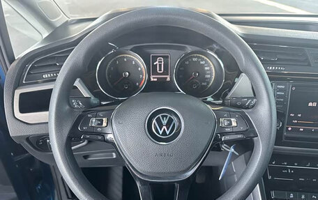 Volkswagen Touran III, 2022 год, 2 430 000 рублей, 12 фотография