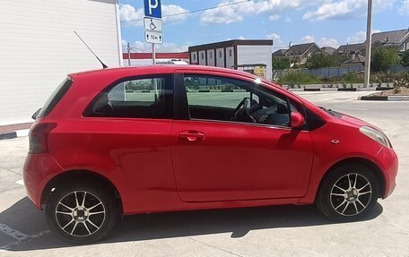 Toyota Yaris III рестайлинг, 2008 год, 460 000 рублей, 7 фотография