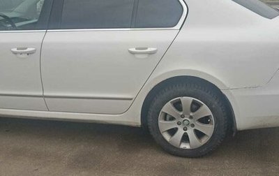 Skoda Superb III рестайлинг, 2012 год, 400 000 рублей, 1 фотография