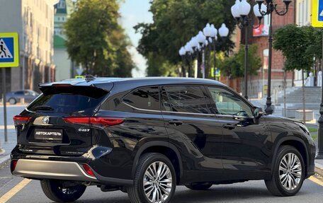 Toyota Highlander, 2026 год, 5 600 000 рублей, 2 фотография