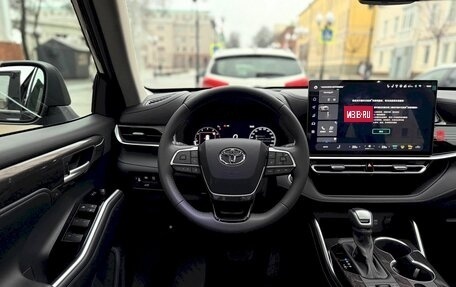 Toyota Highlander, 2026 год, 5 600 000 рублей, 28 фотография