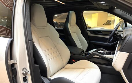 Porsche Cayenne III, 2025 год, 22 690 000 рублей, 26 фотография