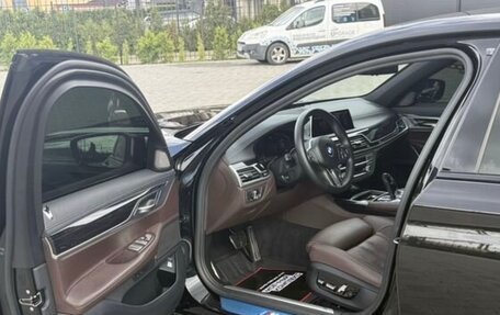 BMW 7 серия, 2019 год, 5 600 000 рублей, 6 фотография