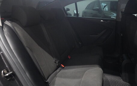 Volkswagen Passat B6, 2005 год, 495 000 рублей, 10 фотография