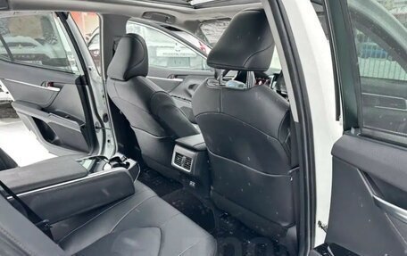 Toyota Camry, 2023 год, 4 250 000 рублей, 18 фотография