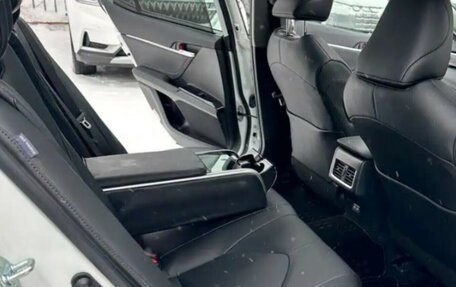 Toyota Camry, 2023 год, 4 250 000 рублей, 24 фотография