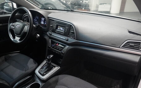 Hyundai Elantra VI рестайлинг, 2018 год, 790 000 рублей, 12 фотография