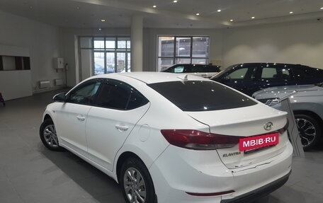 Hyundai Elantra VI рестайлинг, 2018 год, 790 000 рублей, 4 фотография