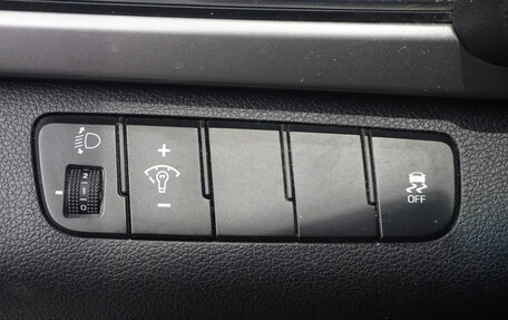 Hyundai Elantra VI рестайлинг, 2018 год, 790 000 рублей, 17 фотография