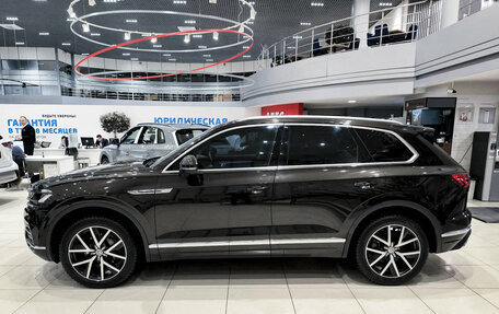 Volkswagen Touareg III, 2018 год, 5 250 000 рублей, 8 фотография