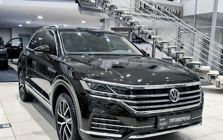 Volkswagen Touareg III, 2018 год, 5 250 000 рублей, 3 фотография