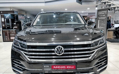 Volkswagen Touareg III, 2018 год, 5 250 000 рублей, 2 фотография
