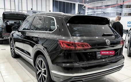 Volkswagen Touareg III, 2018 год, 5 250 000 рублей, 7 фотография