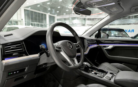 Volkswagen Touareg III, 2018 год, 5 250 000 рублей, 16 фотография