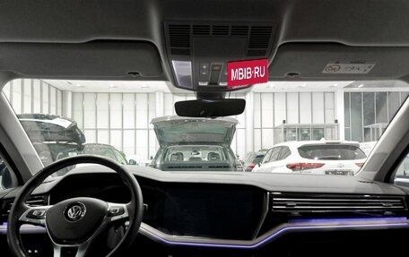 Volkswagen Touareg III, 2018 год, 5 250 000 рублей, 14 фотография