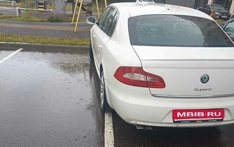 Skoda Superb III рестайлинг, 2012 год, 400 000 рублей, 2 фотография