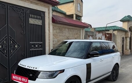 Land Rover Range Rover IV рестайлинг, 2020 год, 7 750 000 рублей, 2 фотография