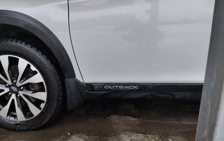 Subaru Outback IV рестайлинг, 2017 год, 2 100 000 рублей, 4 фотография