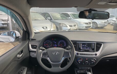 Hyundai Solaris II рестайлинг, 2021 год, 1 690 000 рублей, 14 фотография