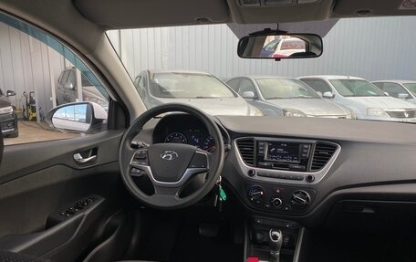 Hyundai Solaris II рестайлинг, 2021 год, 1 690 000 рублей, 13 фотография