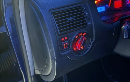 Volkswagen Golf IV, 2002 год, 400 000 рублей, 9 фотография