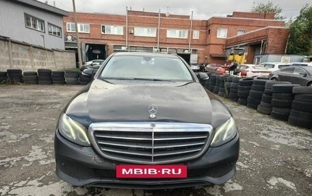 Mercedes-Benz E-Класс, 2020 год, 1 300 000 рублей, 2 фотография