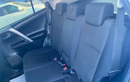 Toyota RAV4, 2015 год, 2 165 000 рублей, 15 фотография