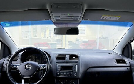 Volkswagen Polo VI (EU Market), 2018 год, 950 000 рублей, 17 фотография