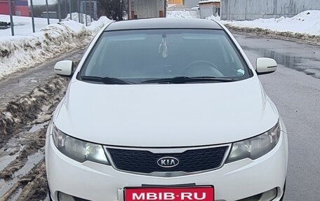 KIA Cerato III, 2013 год, 950 000 рублей, 1 фотография