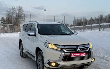 Mitsubishi Pajero Sport III рестайлинг, 2017 год, 3 000 000 рублей, 1 фотография