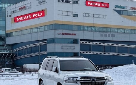 Toyota Land Cruiser 200, 2019 год, 5 900 000 рублей, 1 фотография