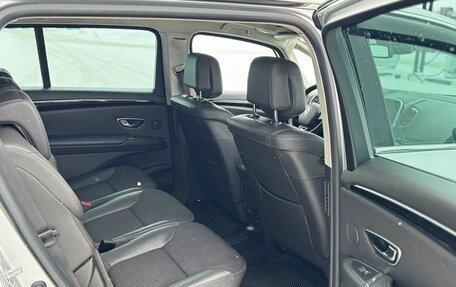 Renault Espace V рестайлинг, 2018 год, 1 620 000 рублей, 19 фотография