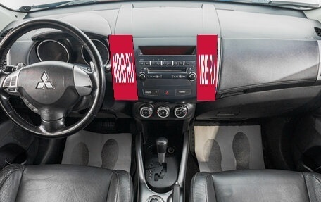 Mitsubishi Outlander III рестайлинг 3, 2009 год, 1 349 000 рублей, 11 фотография