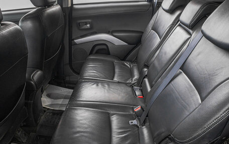 Mitsubishi Outlander III рестайлинг 3, 2009 год, 1 349 000 рублей, 28 фотография