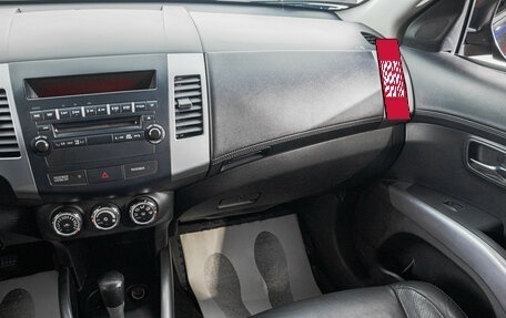 Mitsubishi Outlander III рестайлинг 3, 2009 год, 1 349 000 рублей, 26 фотография