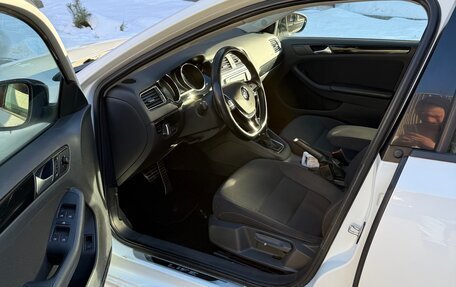 Volkswagen Jetta VI, 2018 год, 1 150 000 рублей, 7 фотография