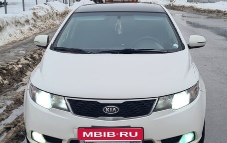KIA Cerato III, 2013 год, 950 000 рублей, 2 фотография