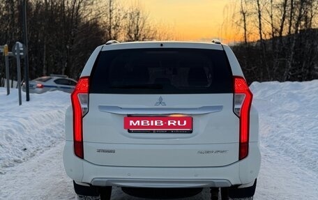 Mitsubishi Pajero Sport III рестайлинг, 2017 год, 3 000 000 рублей, 5 фотография