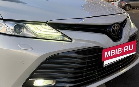 Toyota Camry, 2018 год, 3 300 000 рублей, 8 фотография