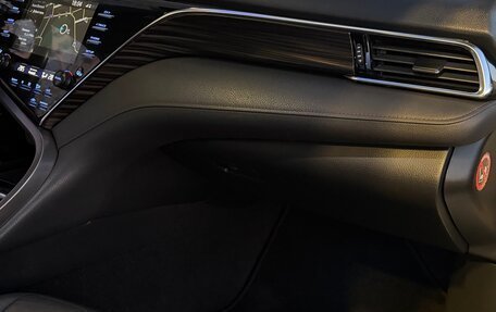 Toyota Camry, 2018 год, 3 300 000 рублей, 23 фотография