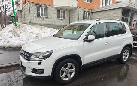 Volkswagen Tiguan I, 2014 год, 1 900 000 рублей, 2 фотография