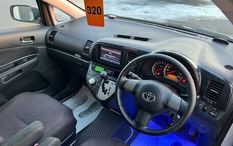 Toyota Wish II, 2007 год, 959 000 рублей, 11 фотография