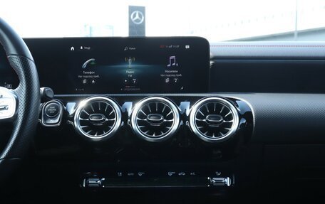 Mercedes-Benz CLA, 2021 год, 3 197 000 рублей, 14 фотография