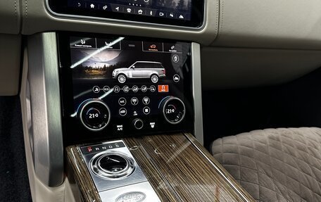 Land Rover Range Rover IV рестайлинг, 2018 год, 9 500 000 рублей, 8 фотография